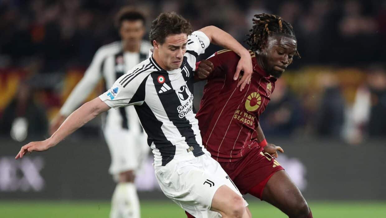 roma o juventus in champions c è l ipotesi lancio della monetina ecco il folle scenario da Sololaroma.it roma o juventus in champions c è l ipotesi lancio della monetina ecco il folle scenario