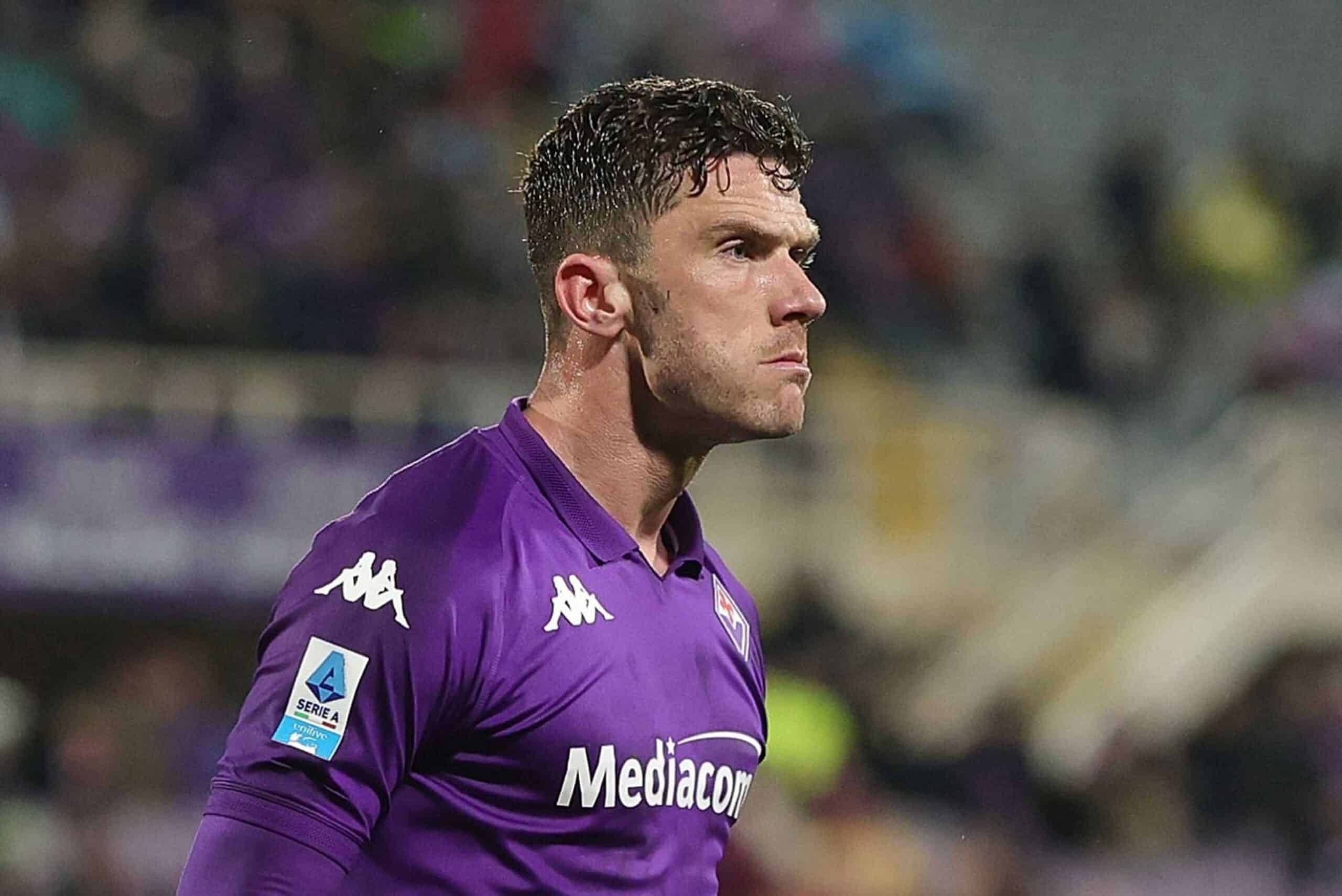 Robin Gosens con la maglia della Fiorentina