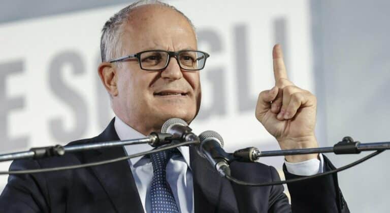 Roberto Gualtieri, sindaco di Roma, durante un intervento pubblico