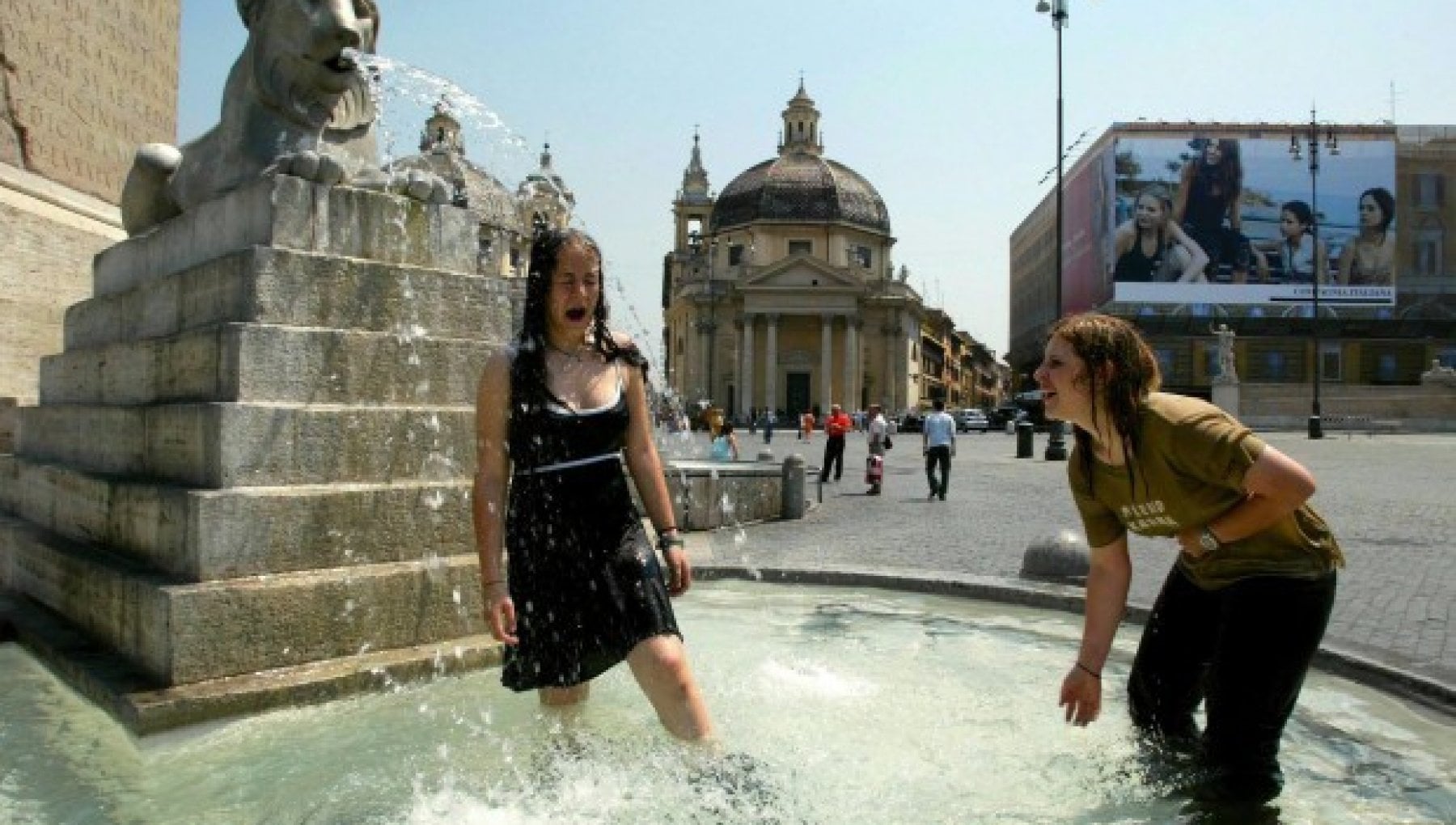Roma boccheggia: la mappa del calore svela i quartieri più roventi (e quelli più vivibili) Roma boccheggia: la mappa del calore svela i quartieri più roventi (e quelli più vivibili)