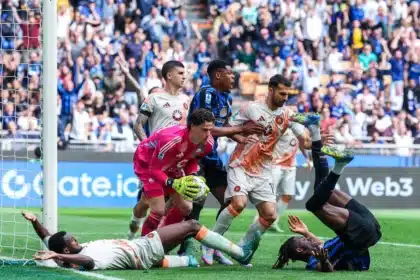 Contatto N'Dicka-Bisseck in Inter-Roma