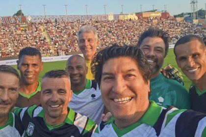 Francesco Totti insieme ad altre leggende del calcio allo stadio Romeo Menti di Vicenza per Operazione Nostalgia