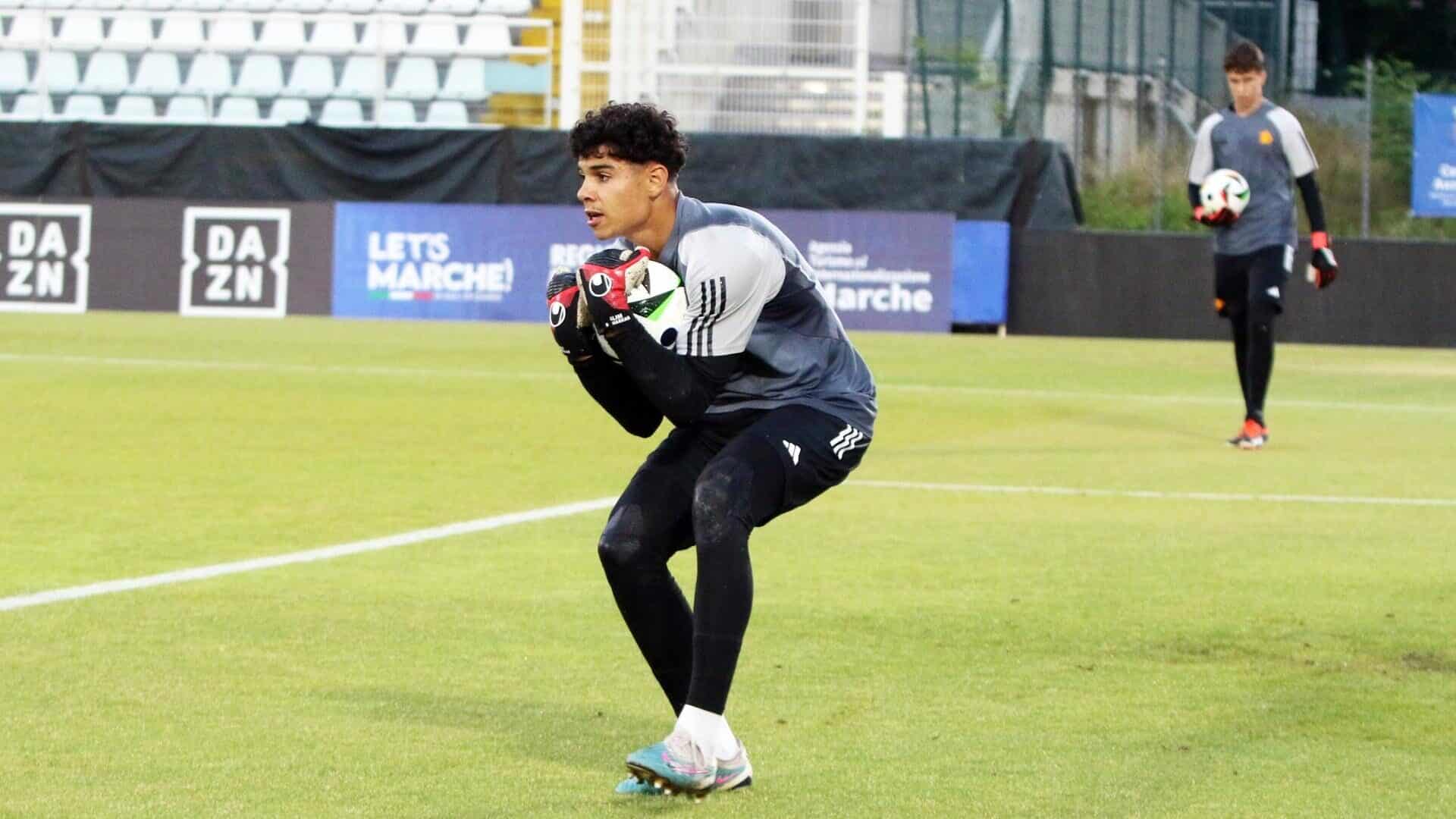 Slim Bouaskar, portiere della Roma U16