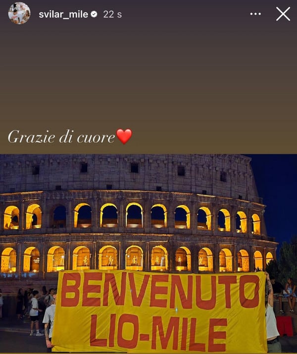Striscione “Benvenuto Lio-Mile” esposto dai tifosi della Roma al Colosseo per il figlio di Svilar