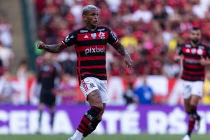 Wesley con la maglia del Flamengo
