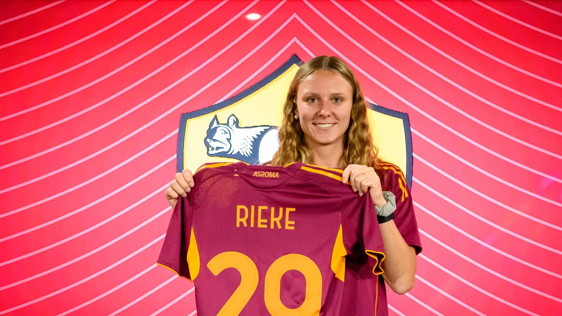 Annalena Rieke, Roma femminle