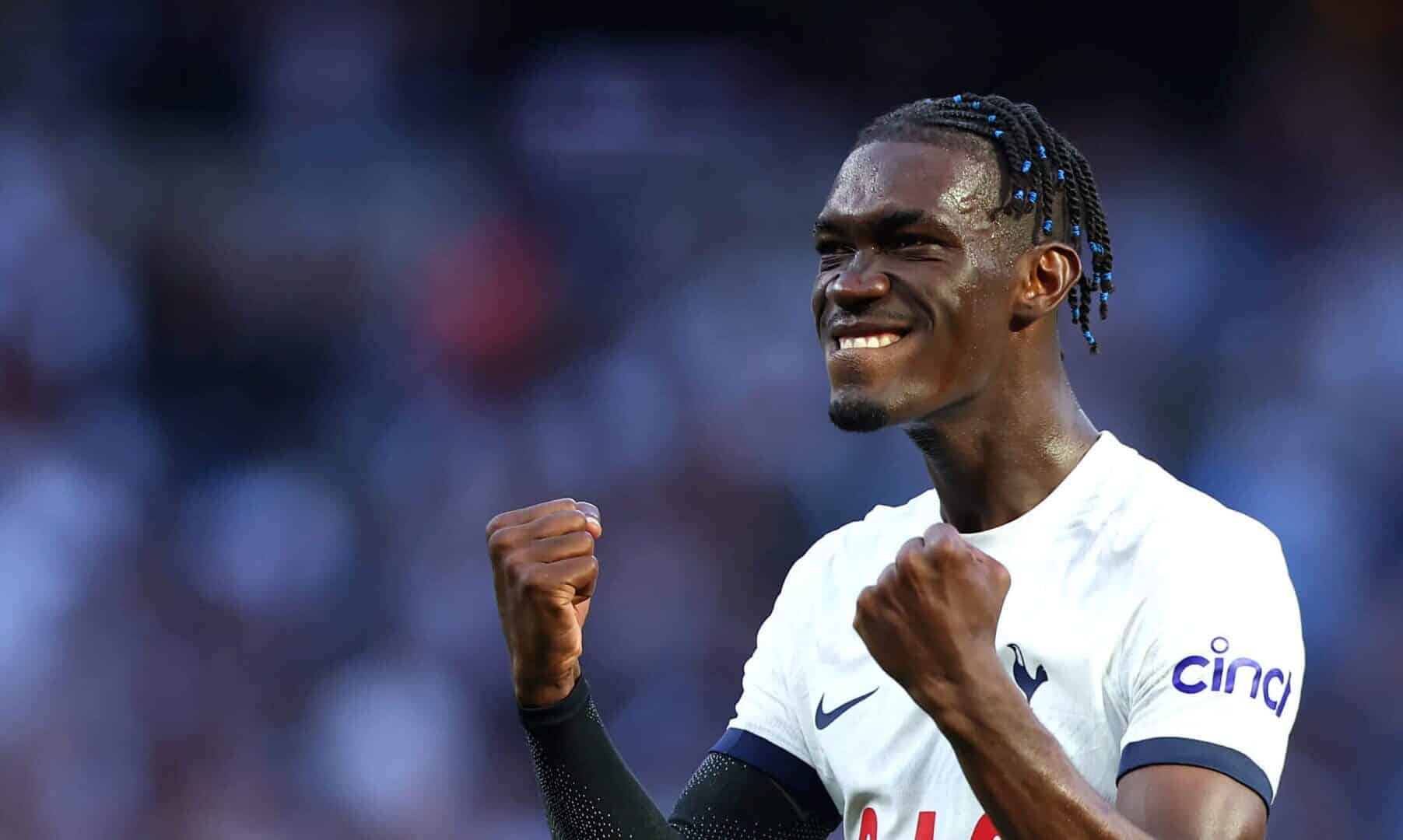 Bissouma con la maglia del Tottenham