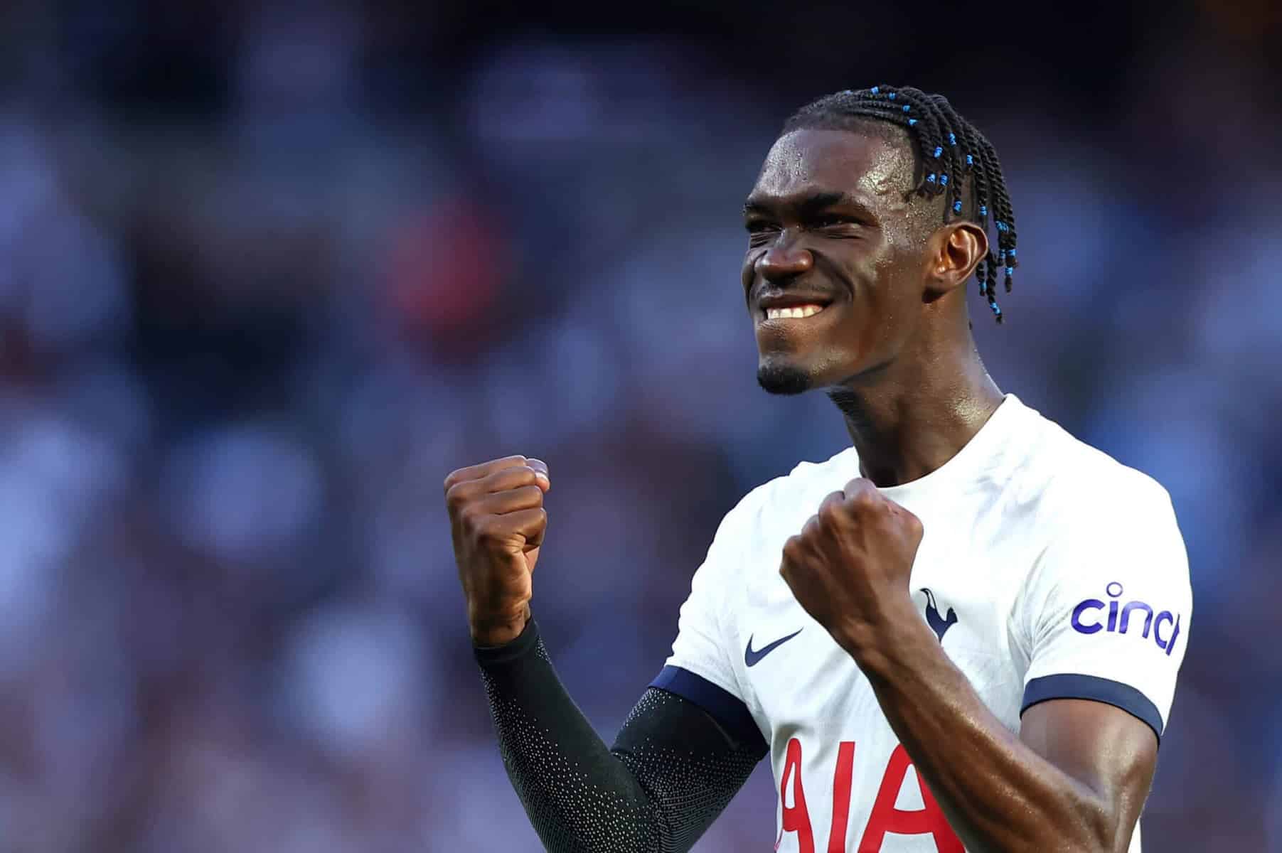 Calciomercato Roma, idea Bissouma per il centrocampo: alternativa concreta a Rios Calciomercato Roma, idea Bissouma per il centrocampo: alternativa concreta a Rios
