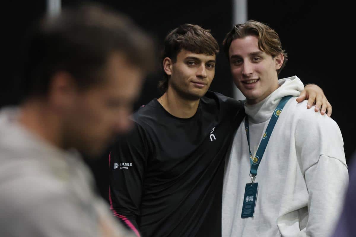 Cobolli tra Wimbledon e Roma: “Quella finale mi ha cambiato. E anche Bove…” Cobolli tra Wimbledon e Roma: “Quella finale mi ha cambiato. E anche Bove…”