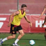 Il primo allenamento di Evan Ferguson a Trigoria con la Roma