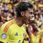 Richard Ríos esulta con la maglia gialla della Colombia durante la Copa América 2024