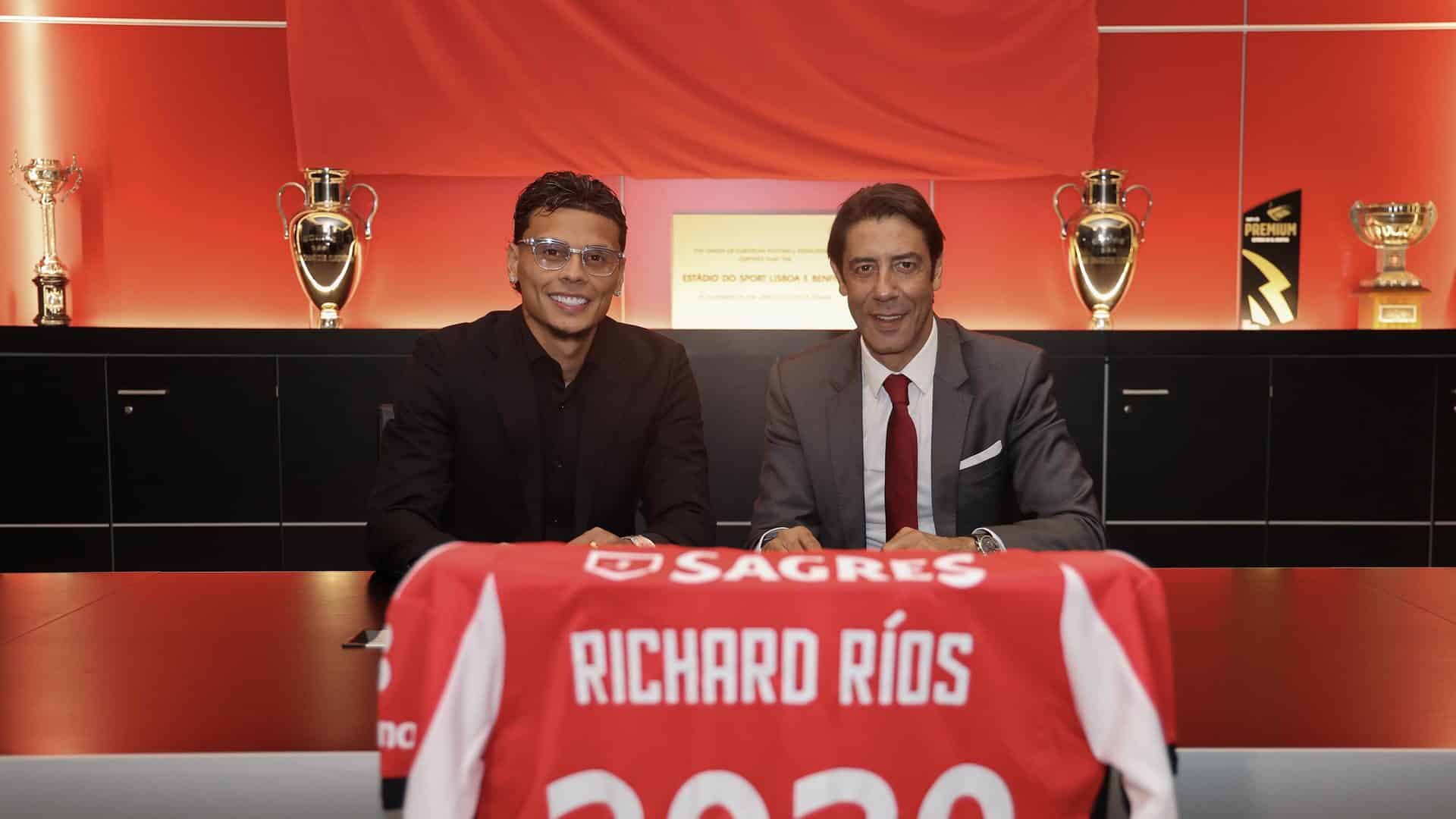 La presentazione di Rios al Benfica