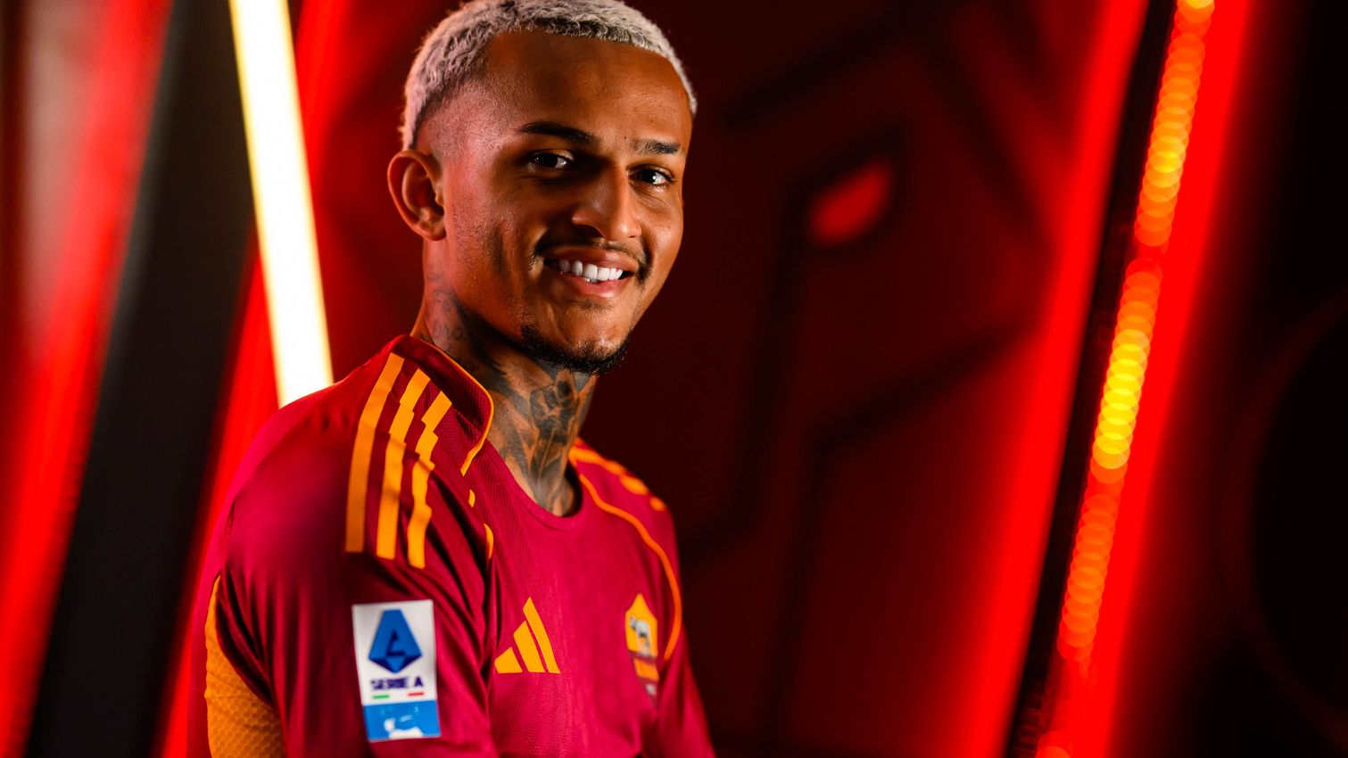 Roma, Wesley: “Spero di vincere l’Europa League, sono in un grande club” Roma, Wesley: “Spero di vincere l’Europa League, sono in un grande club”