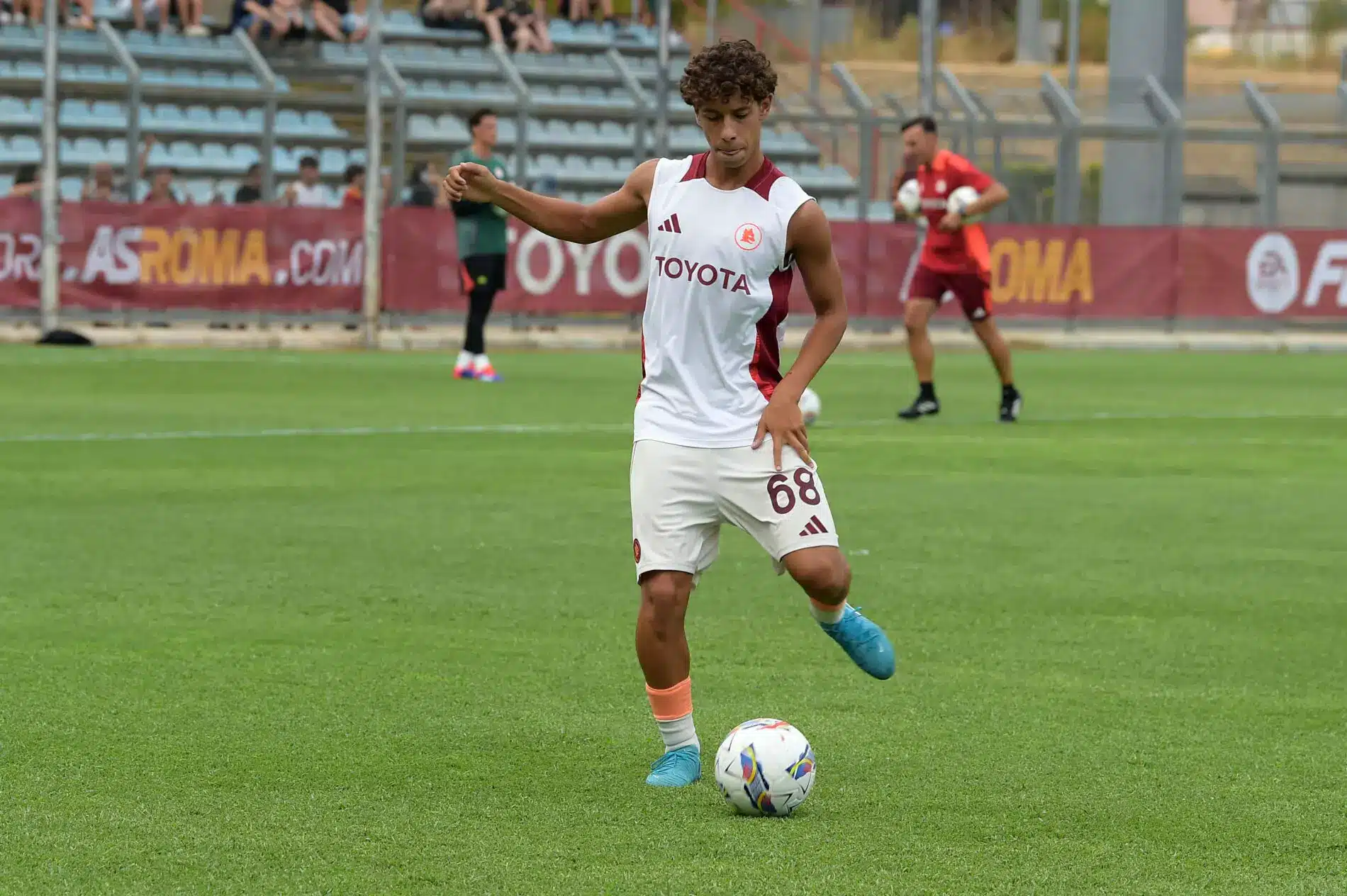 Graziani chiesto in Serie B, si va verso il prestito: la Roma si tutela Graziani chiesto in Serie B, si va verso il prestito: la Roma si tutela