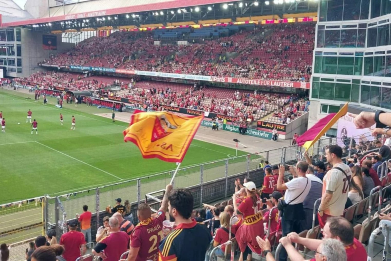 scontri tra tifosi dopo kaiserslautern roma ultras tedeschi assaltano un pub indagano le autorit224