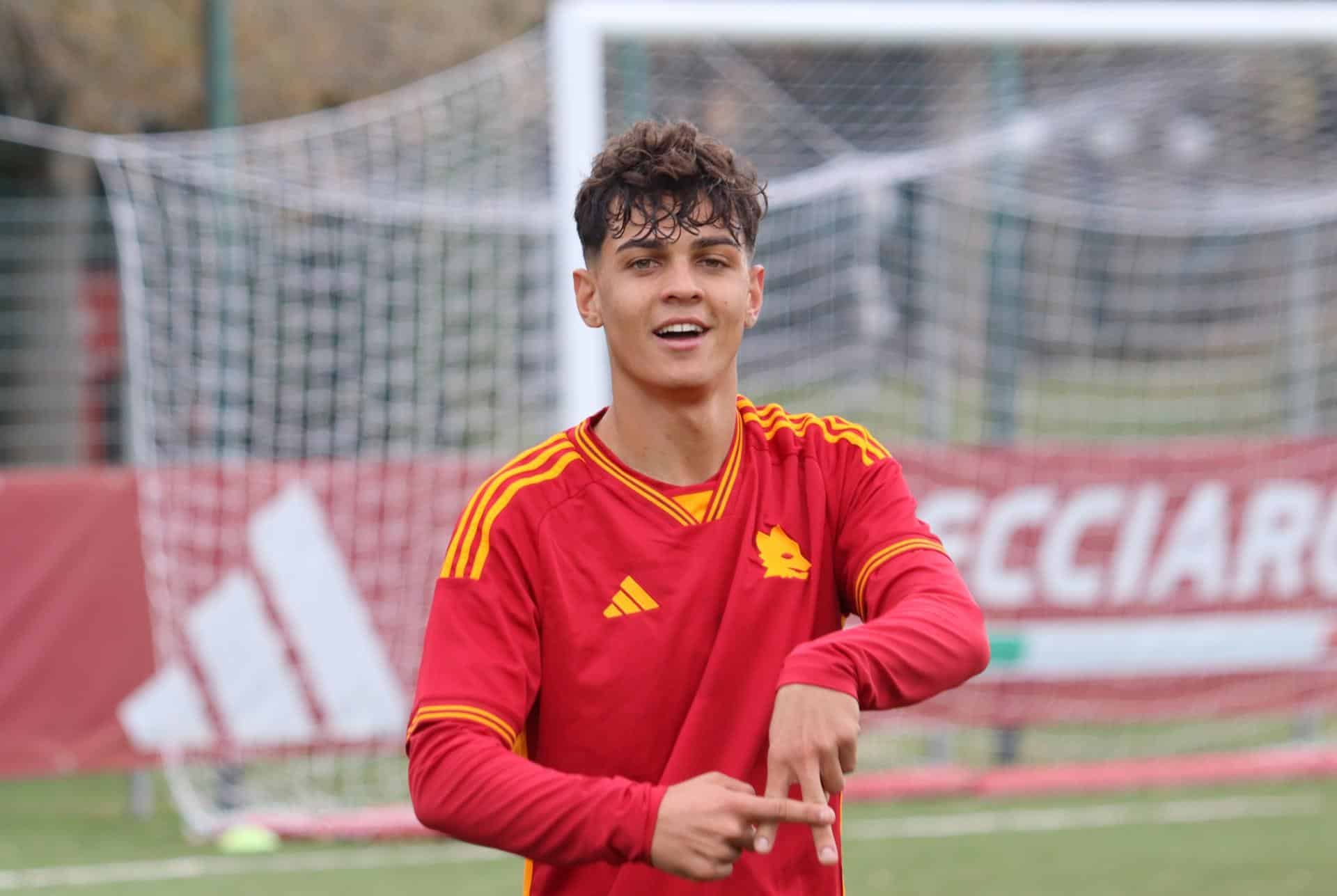 William Feola con la maglia della Roma