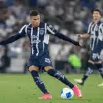 Johan Deossa in azione con la maglia del Monterrey
