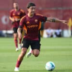 Paulo Dybala in campo contro il Trastevere nella prima amichevole estiva della Roma