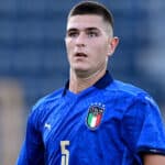 Lorenzo Pirola in campo con la maglia della Nazionale italiana