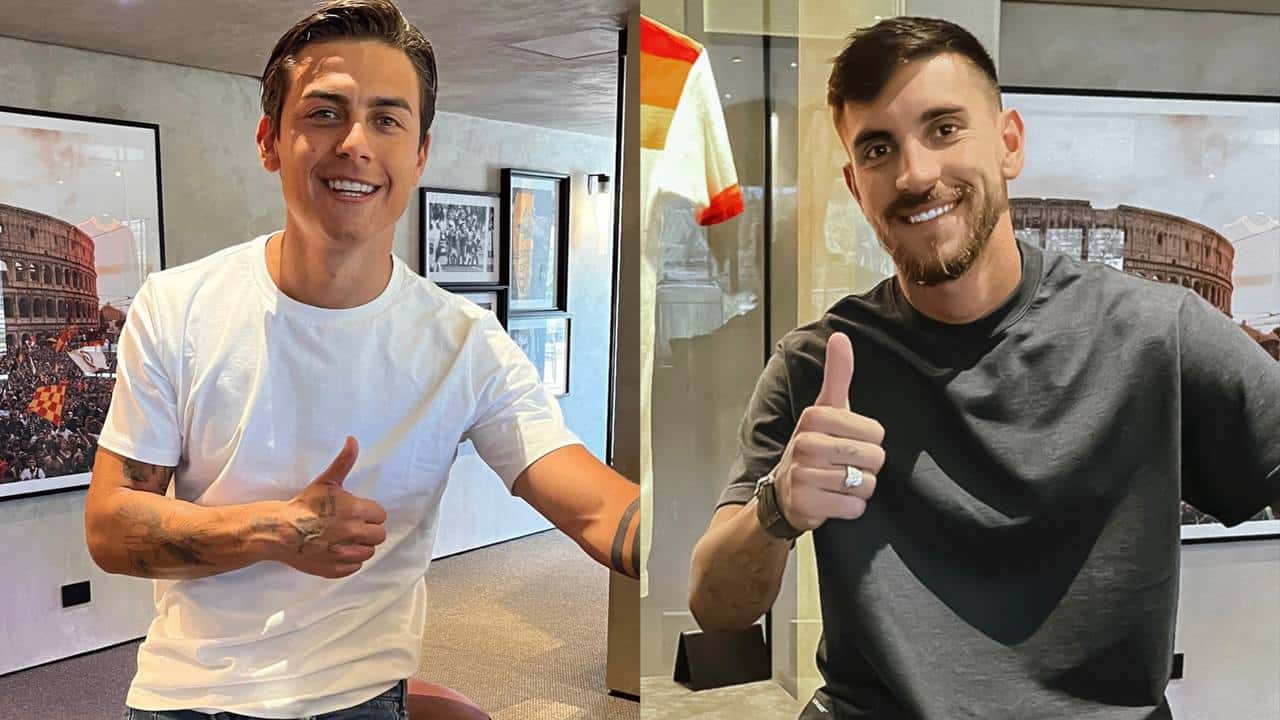 Paulo Dybala e Lorenzo Pellegrini sorridenti nel centro sportivo di Trigoria